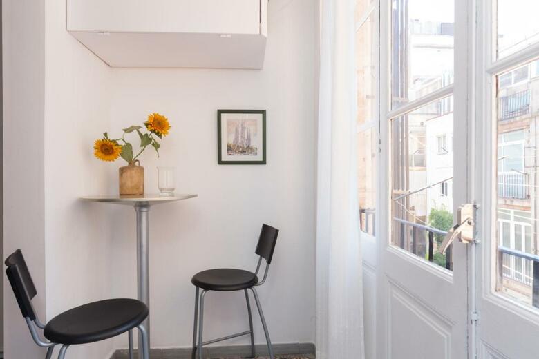 Aparteasy - Central Gracia Apartments