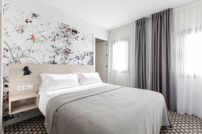 Aspasios Poble Nou Apartments