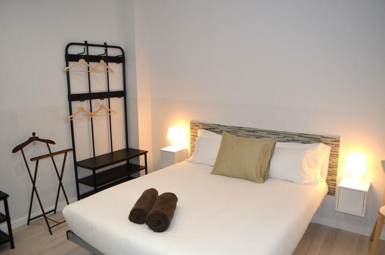 Poble Sec Apartments