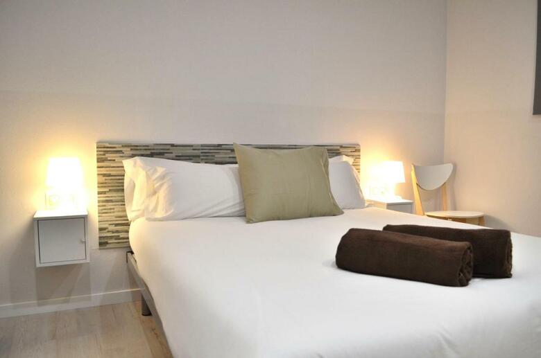 Poble Sec Apartments