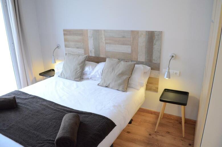 Poble Sec Apartments