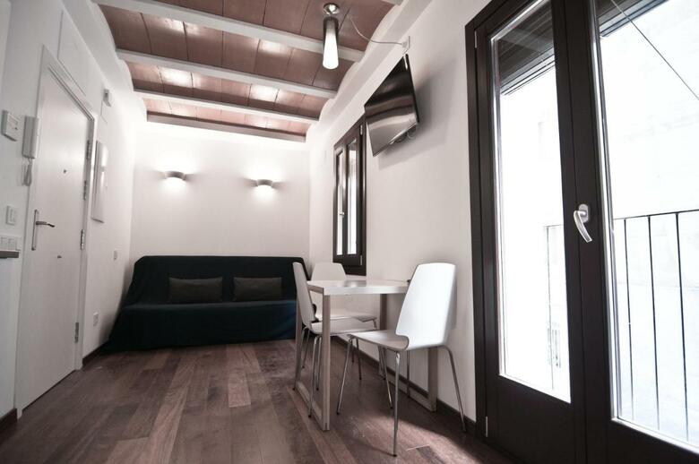 Barcelona Beach Apartments