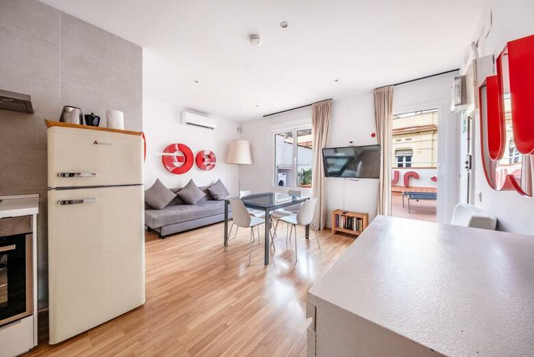 Ainb Barcelona Sants Apartments