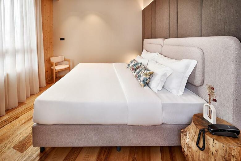 The Log Porto Hotel By Piamonte Hotels
