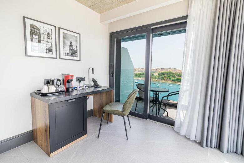 The Londoner Hotel Sliema