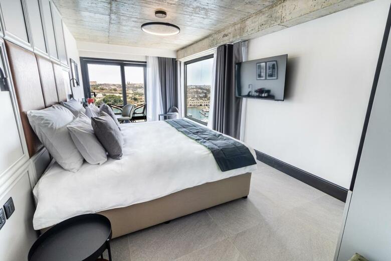 The Londoner Hotel Sliema