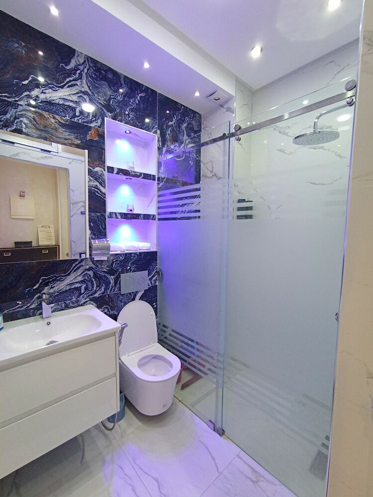 Aphrodite Apartment