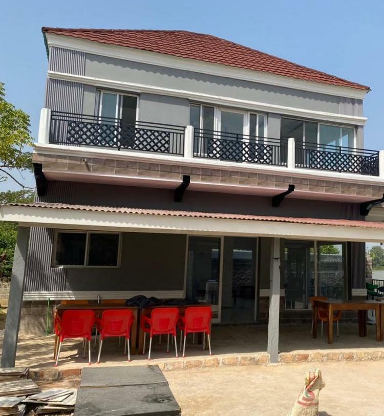 Island Hotel Janjanbureh