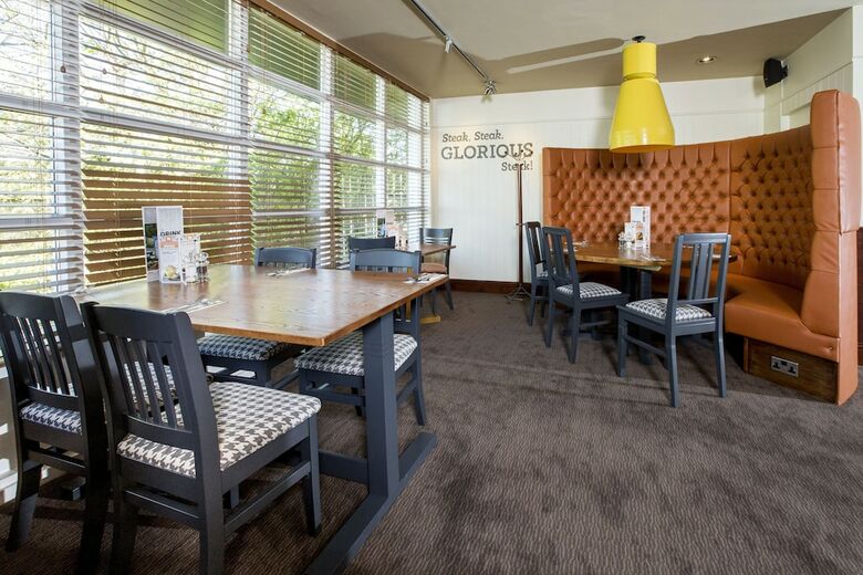 Hotel Premier Inn Leeds / Bradford Airport