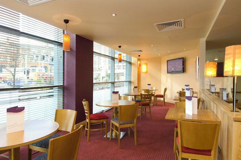 Hotel Premier Inn Leicester City Centre - Train Station