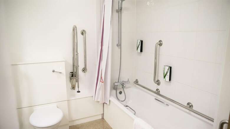 Hotel Premier Inn Llanelli Central East