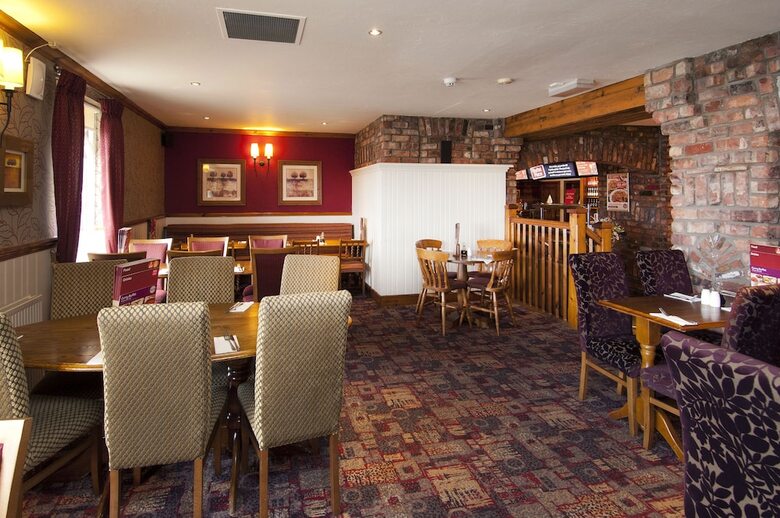 Hotel Premier Inn Llanelli Central West