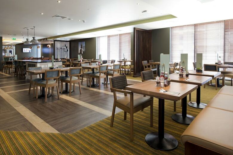 Hotel Premier Inn Bedford Town Centre