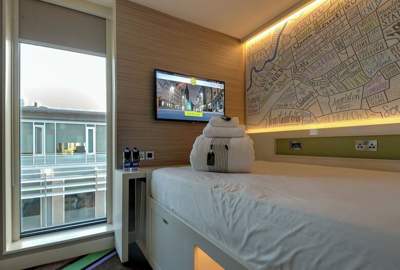 Hotel Hub By Premier Inn Edinburgh - Royal Mile
