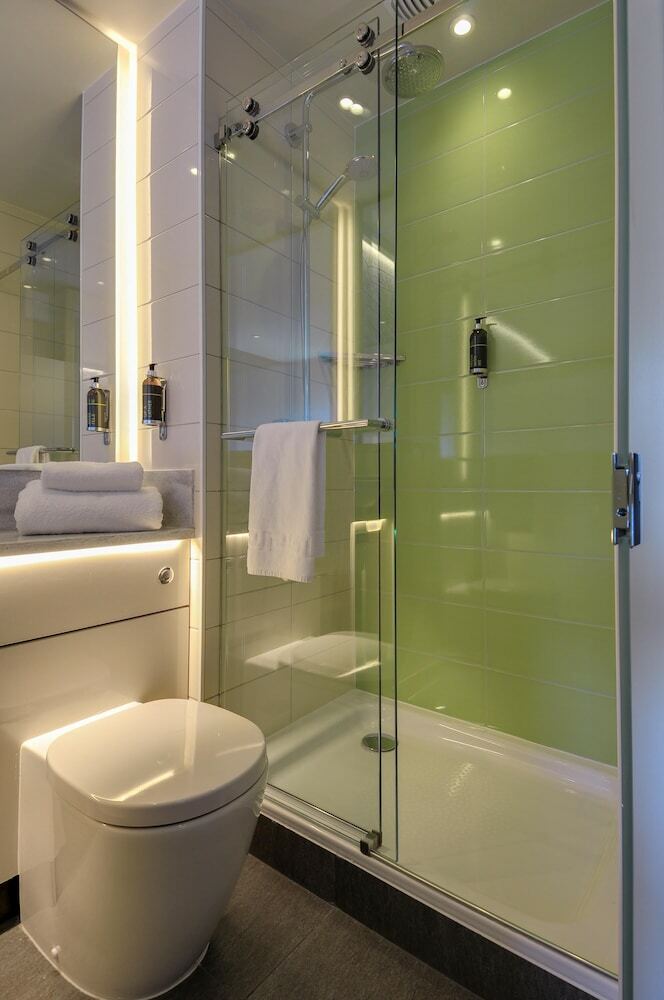 Hotel Hub By Premier Inn Edinburgh - Royal Mile