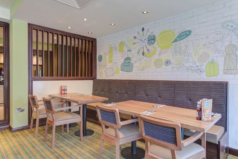 Hotel Premier Inn Cardiff Bay