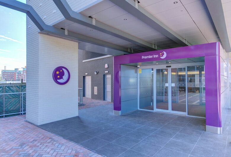 Hotel Premier Inn Cardiff Bay