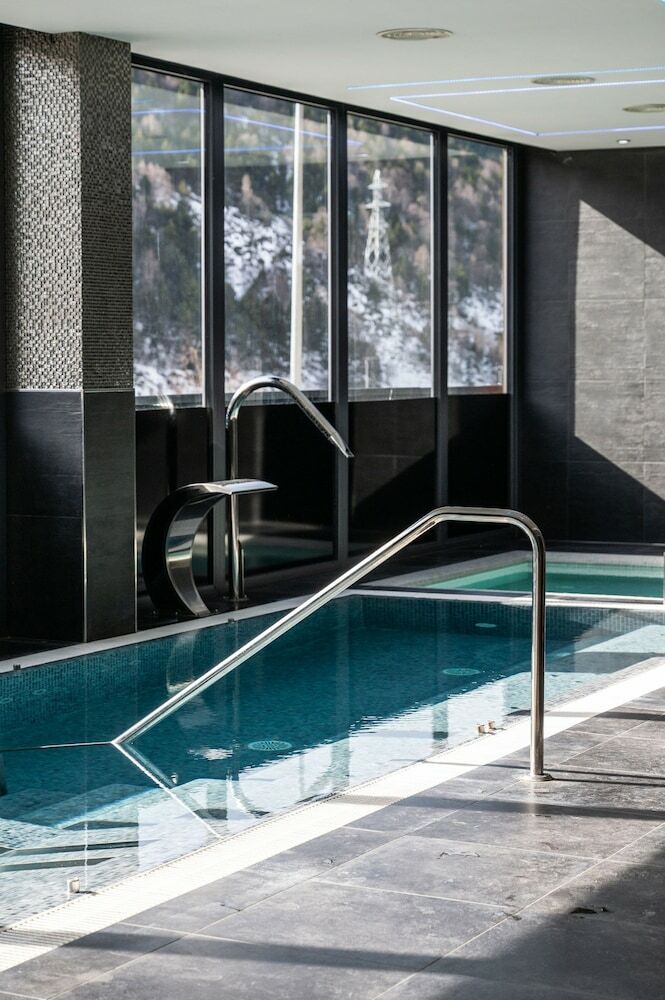 Apartamentos The Mirror & Spa By Elegant Residences