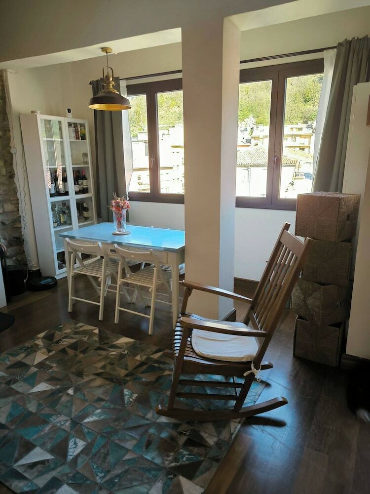 Apartamentos Charming Rustic Duplex Penthouse