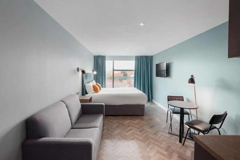 Apartamentos Aptel East