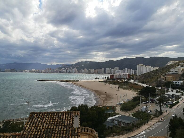 Apartment With Panoramic Frontal Sea Views