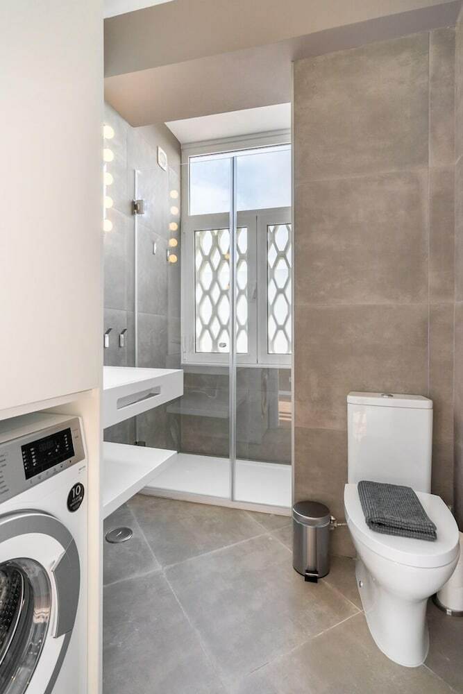270 Panoramic View Premium Apartment