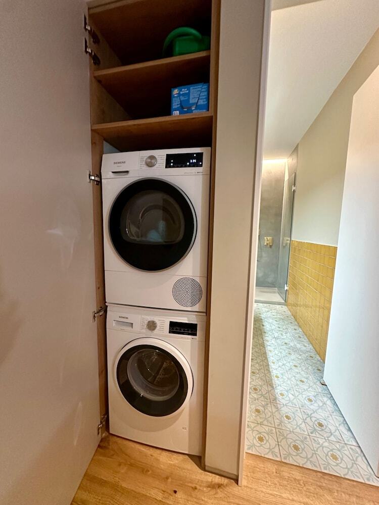 Madrid Urban Getaway - 2br Apartment