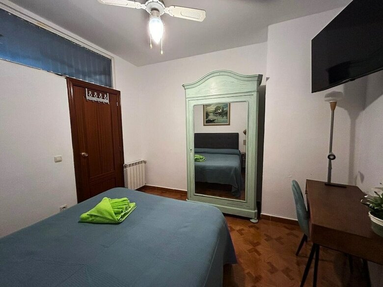 Apartamentos Habitaciones Figueroa