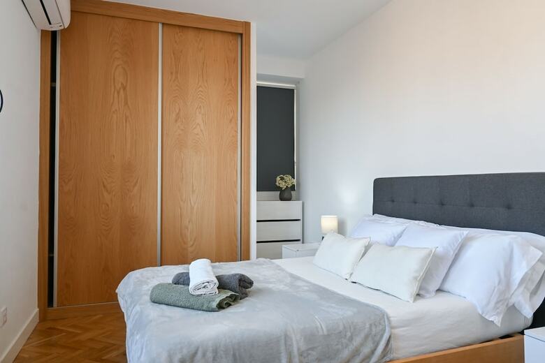 M Sil2 Bonito Apartamento De Dos Dormitorios A P