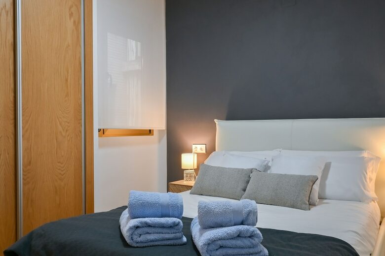 M Sil2 Bonito Apartamento De Dos Dormitorios A P