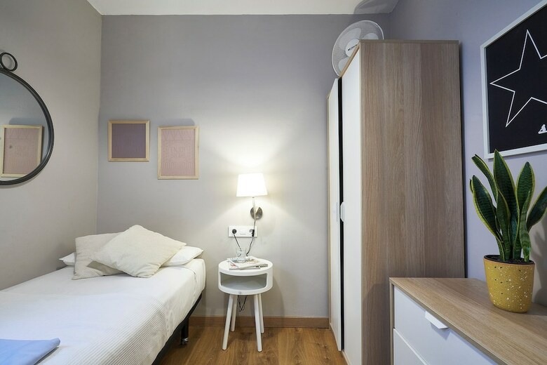 Bebarceloner Eixample Apartments
