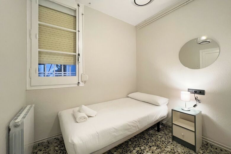 Bebarceloner Eixample Apartments