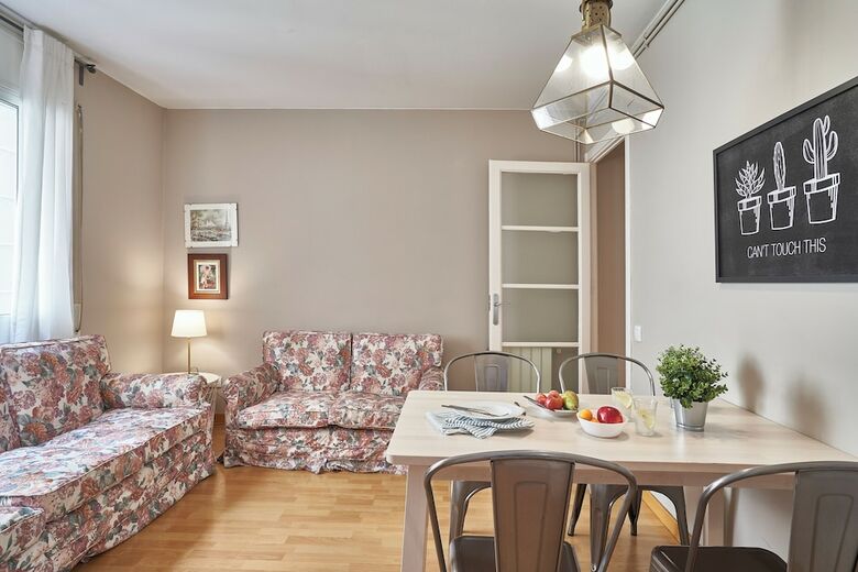 Bebarceloner Eixample Apartments