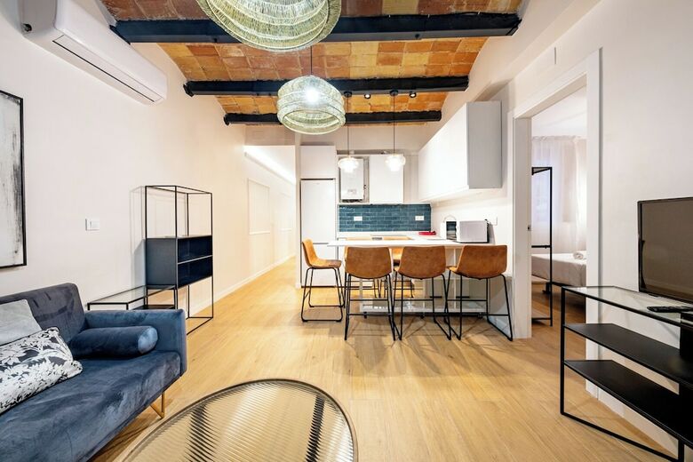 Bebarceloner Eixample Apartments