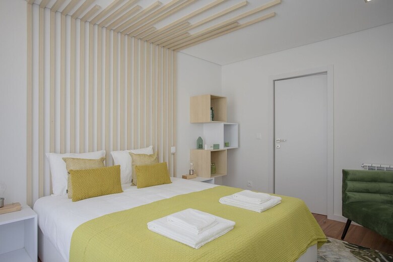 Liiiving - Luxury River View Apartment III