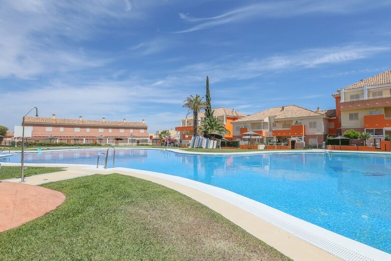 Apartamentos Las Cumbres In Islantilla