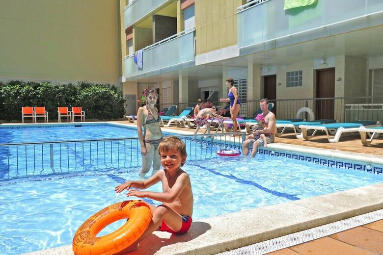 Apartment In Calafell With A Shared Pool