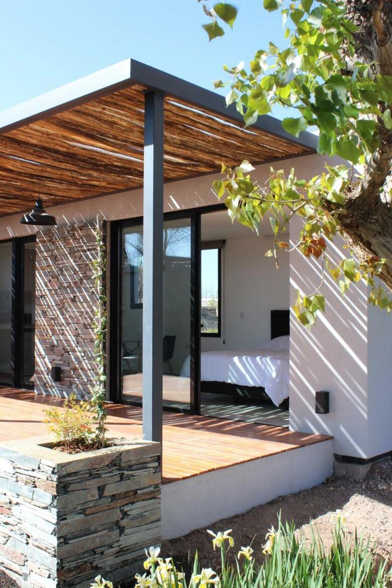 Lodwine Lodge Apartments