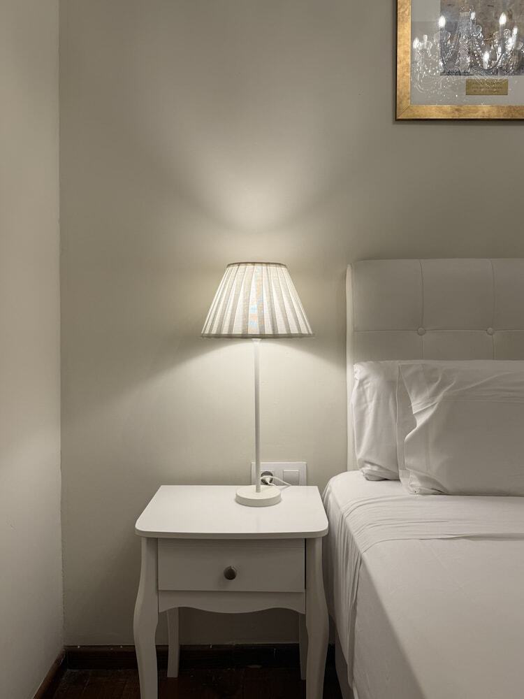 Catalina Suites Hotel