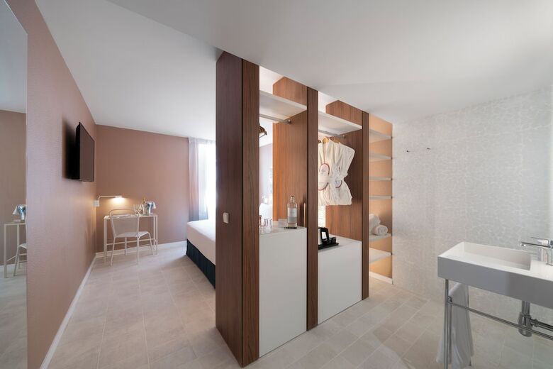 Axel Hotel Valencia ? Adults Only
