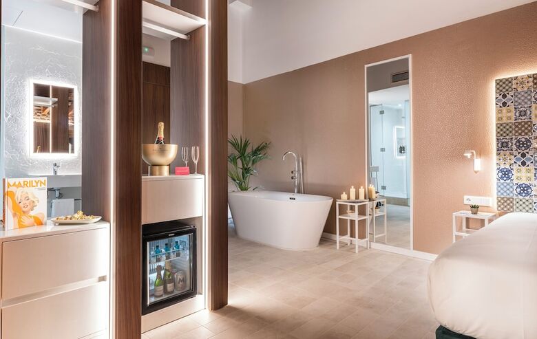 Axel Hotel Valencia ? Adults Only