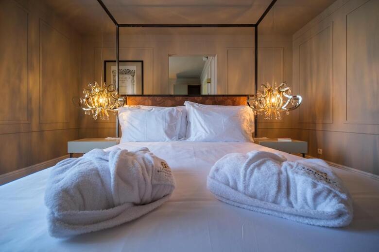 Azores Book Hotel