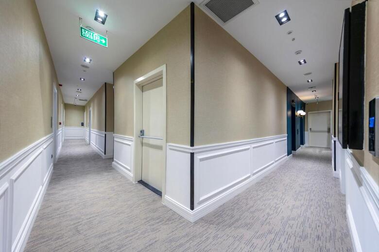 Nenessa Airport Hotel