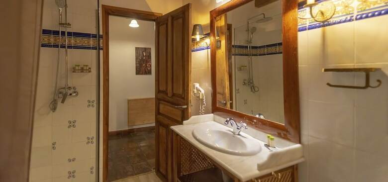 Hotel Hospedium Hoster�a Rural Isabel La Cat�lica
