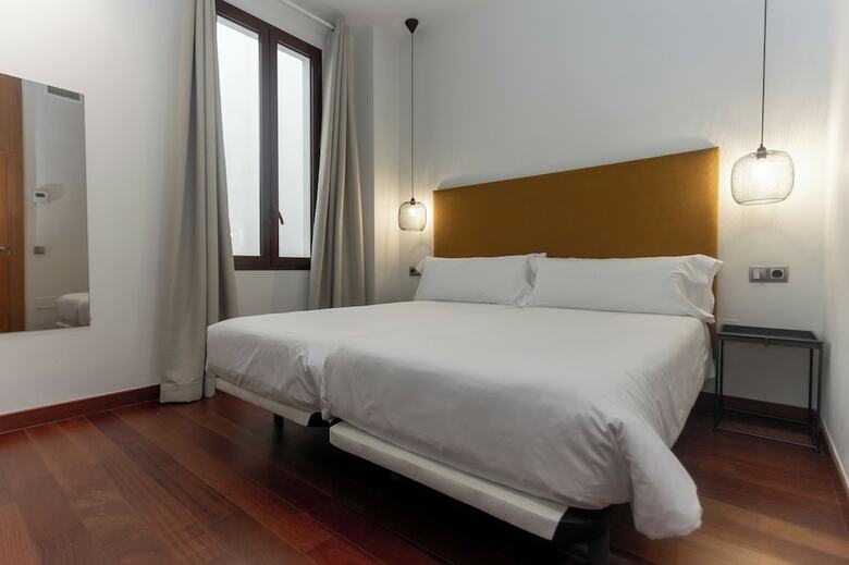 Aparthotel La Casa De La Alameda