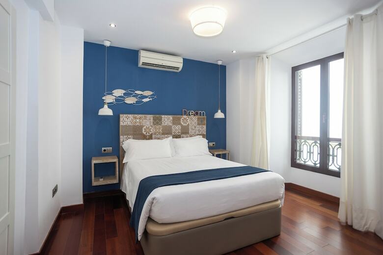 Aparthotel La Casa De La Alameda