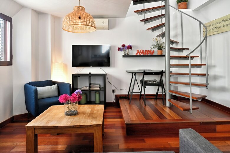 Aparthotel La Casa De La Alameda