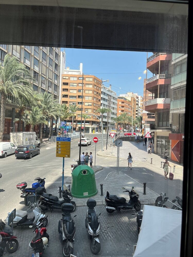 Hostal Rambla Alicante