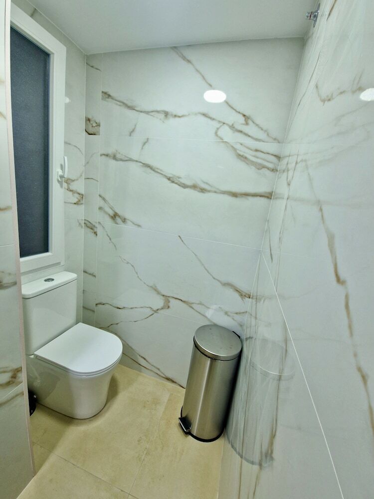 Hostal Velvet Hostel Business