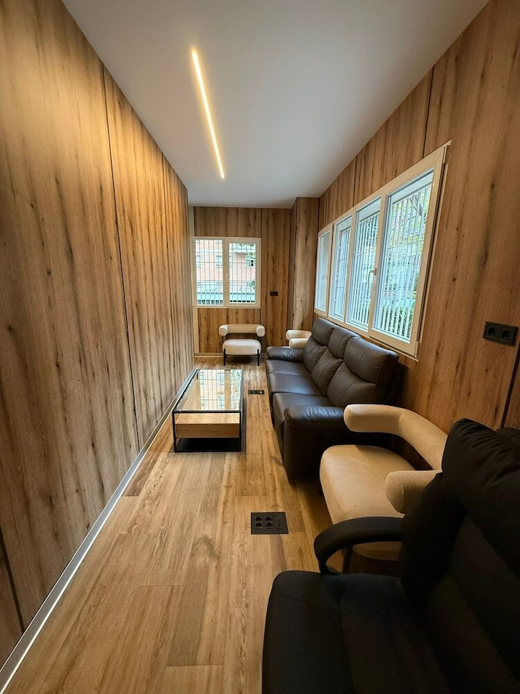 Hostal Velvet Hostel Business